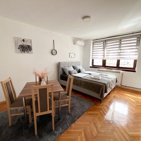 Apartamento Nejra SJJ Exterior foto